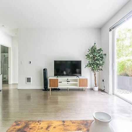 One Bedroom Luxury Apartment Seattle Bagian luar foto
